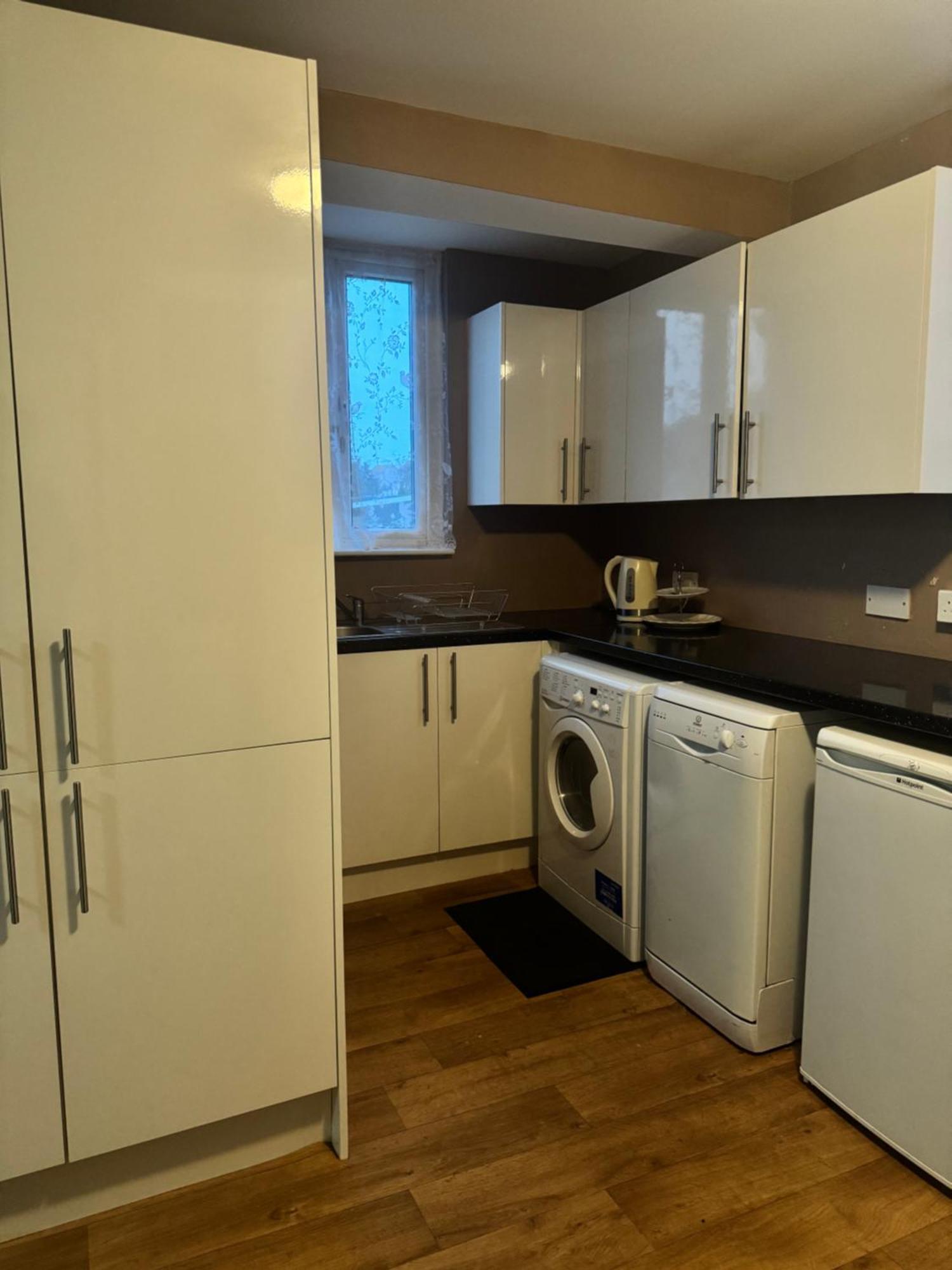 Jxb Homes - Lovely And Spacious Rooms Cliftonville Exterior photo